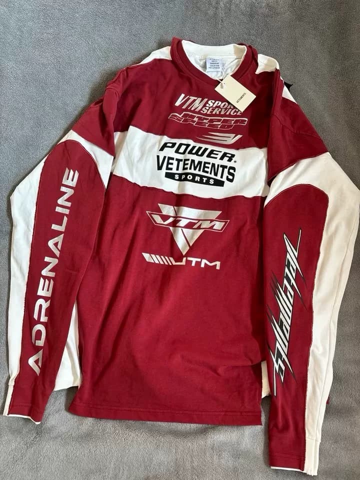 Спортивная гонка по мотокроссу Vetements