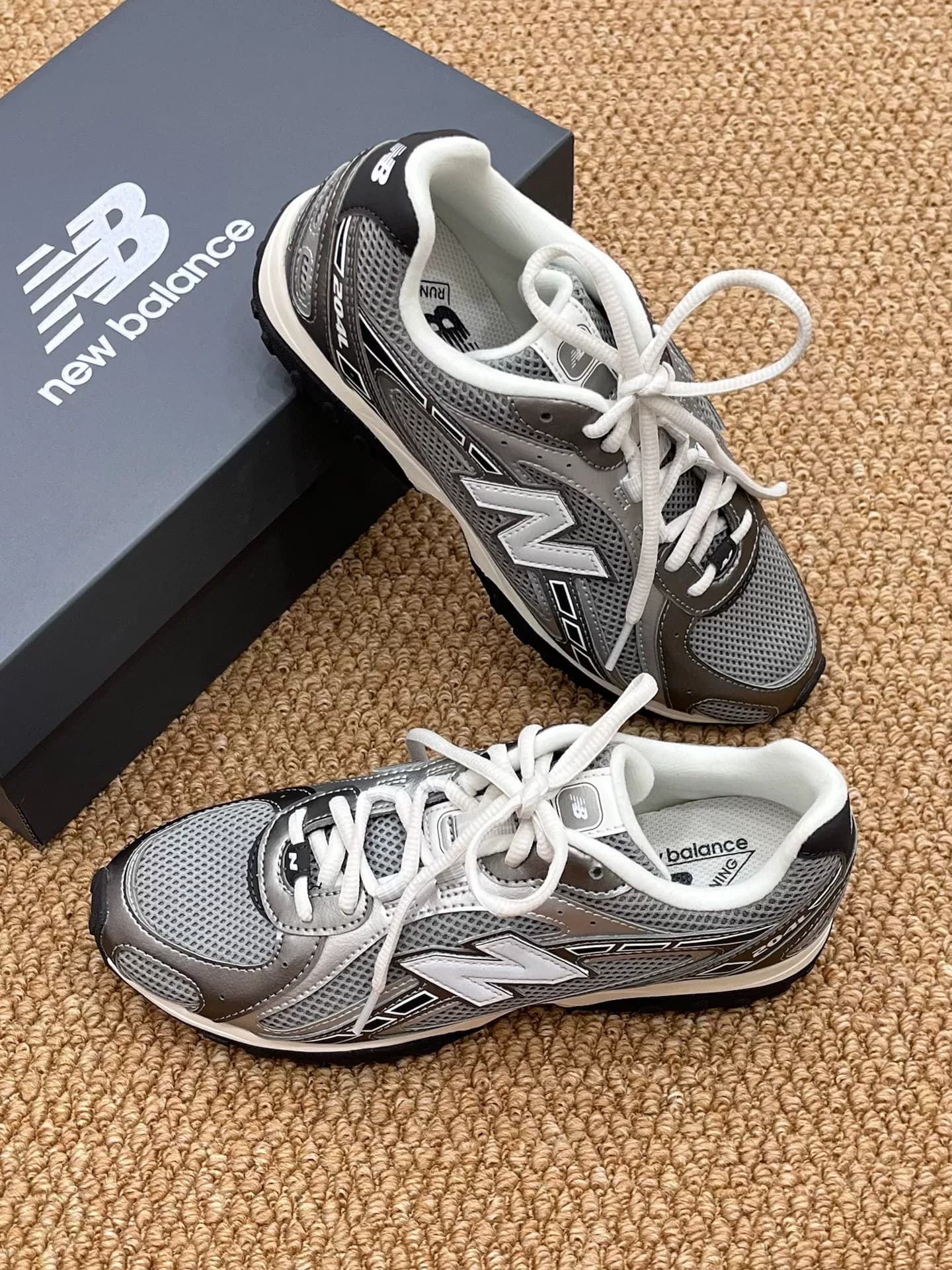 Подлинный New Balance NB 204L серо серебристый с тонким дном немецкий