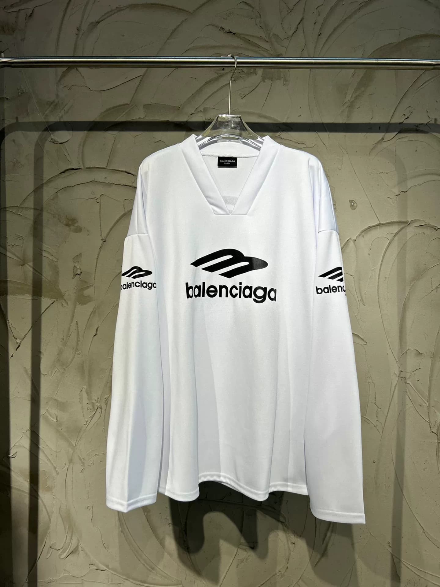 Новая лыжная серия BLCG Balenciaga от Balenciaga с длинными рукавами в горячем стиле от Balenciaga