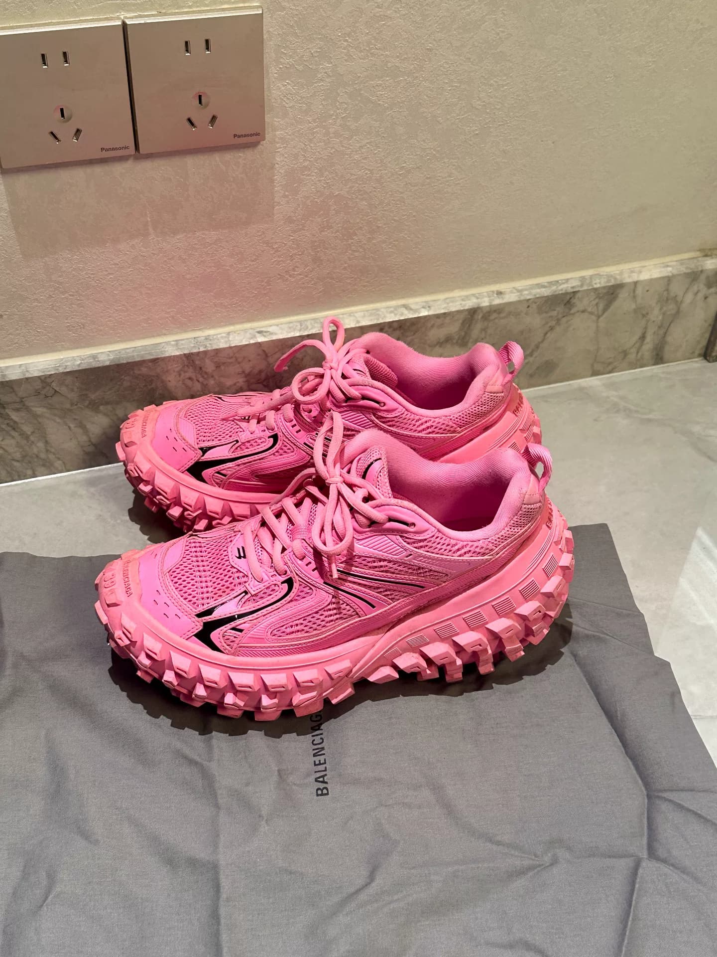 Кроссовки Balenciaga balenciaga tire розовые, размер 39, но 38