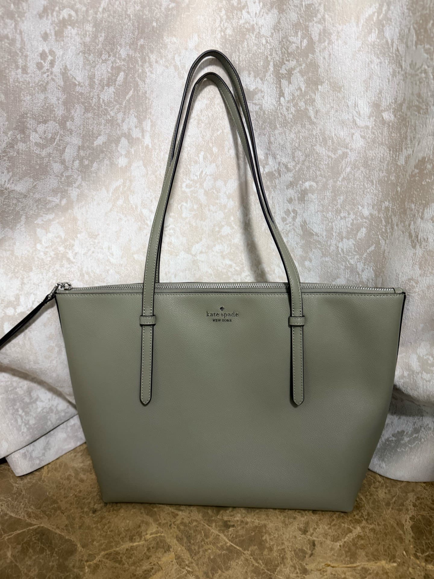 Сумка-тоут Kate spade, оригинальная модель, появилась на Taobao Tmall в мае