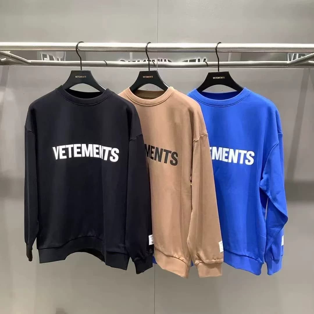Свитер-пуловер VETEMENTS, доступен в черном, хаки и королевском синем цветах, абсолютно новый