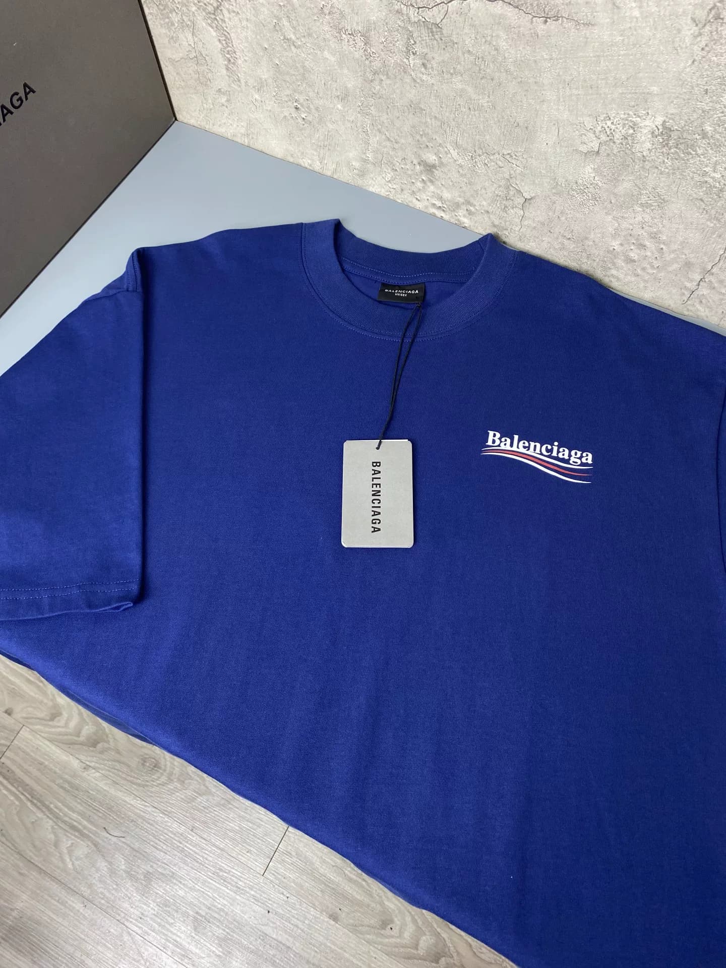 Футболка с короткими рукавами balenciaga высшего качества Balenciaga classic cola с волнистым принтом