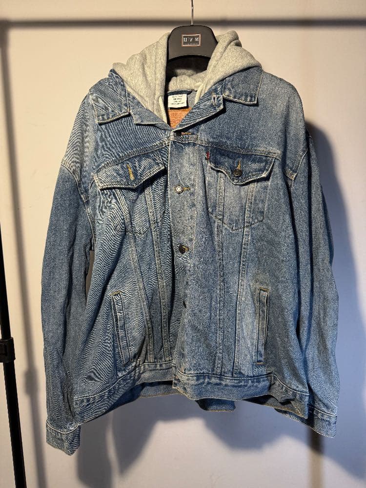 Vetements x Levi’s jeans jacket